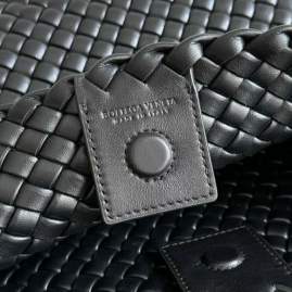 Picture of Bottega Veneta Handbags _SKUfw201146452fw